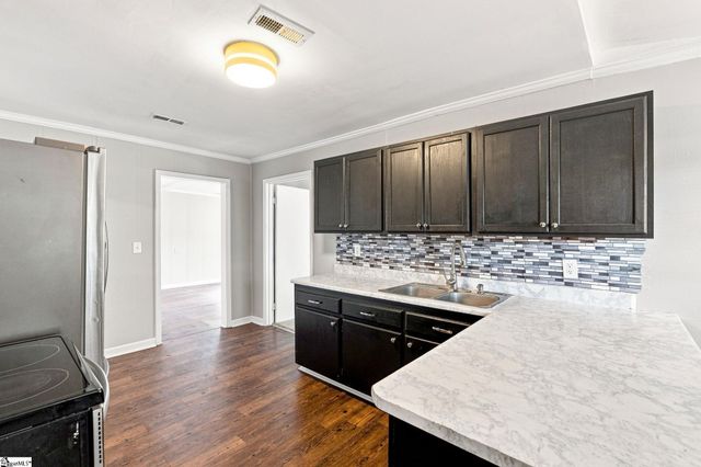 203 Hammett Street Extension, Greenville, SC 29609