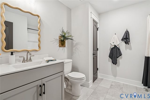 001 Winding Acres Ln, New Kent, VA 23124