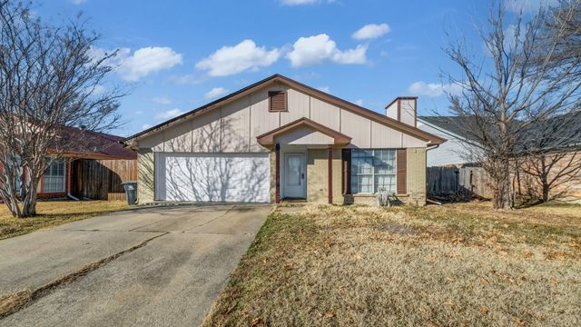817 Cornfield Drive, Arlington, TX 76017