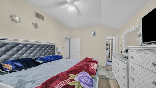 817 Cornfield Drive, Arlington, TX 76017