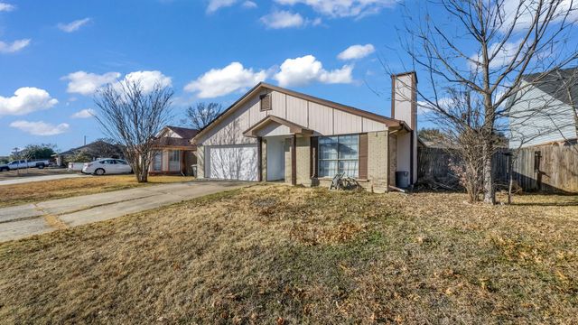 817 Cornfield Drive, Arlington, TX 76017