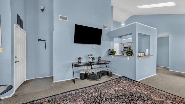 817 Cornfield Drive, Arlington, TX 76017