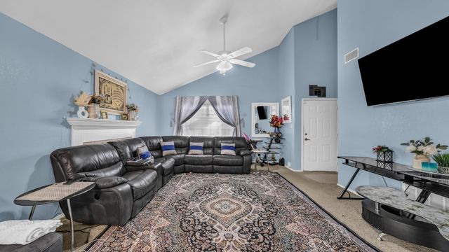 817 Cornfield Drive, Arlington, TX 76017