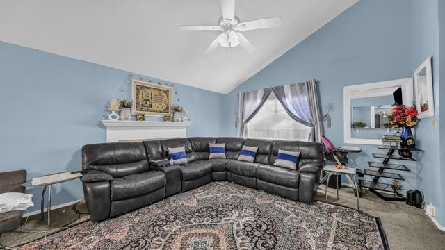 817 Cornfield Drive, Arlington, TX 76017