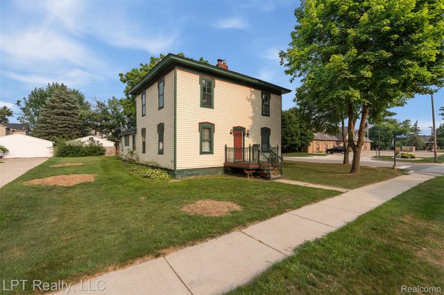 302 N 2nd Street, Brighton, MI 48116
