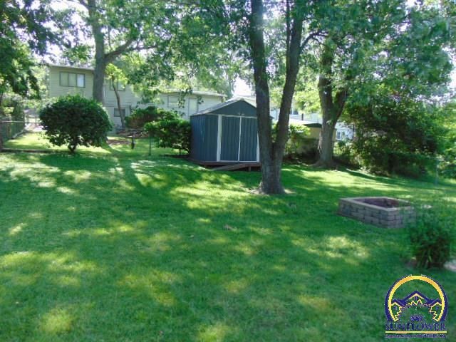 3501 SW Oakley AVE, Topeka, KS 66614
