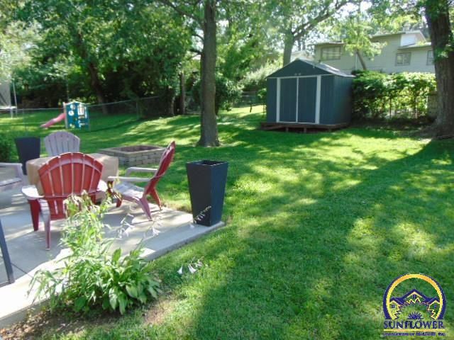 3501 SW Oakley AVE, Topeka, KS 66614