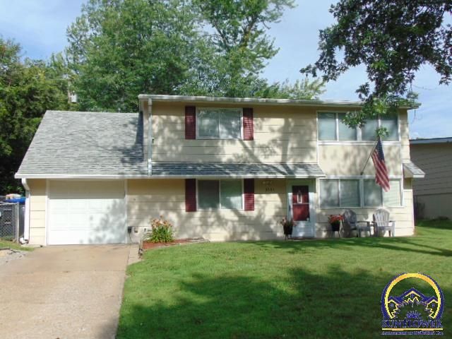 3501 SW Oakley AVE, Topeka, KS 66614