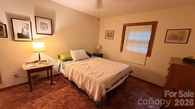 377 Woodstream Road, Waynesville, NC 28786
