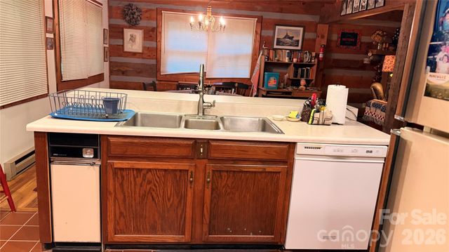377 Woodstream Road, Waynesville, NC 28786