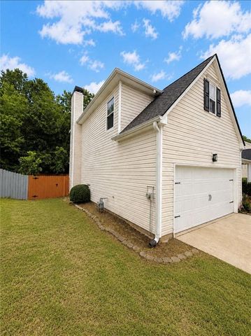 2162 Fall Creek Landing, Loganville, GA 30052