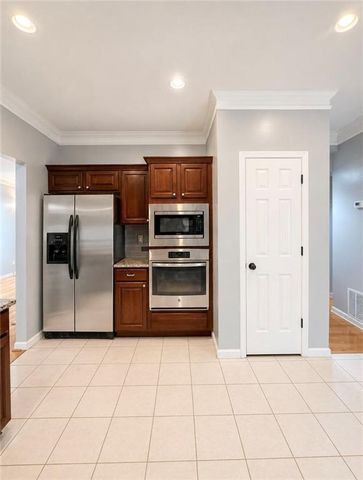 2162 Fall Creek Landing, Loganville, GA 30052