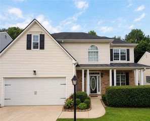 2162 Fall Creek Landing, Loganville, GA 30052