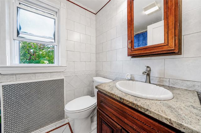 240-11 88th Avenue, Bellerose, NY 11426