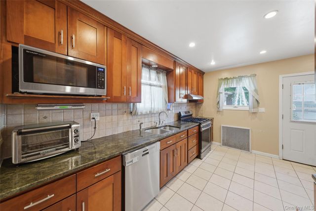 240-11 88th Avenue, Bellerose, NY 11426