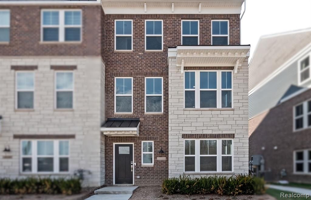 25544 Tolstoy Trail, Novi, MI 48375