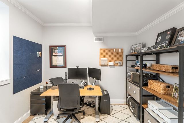 172 Orchard St. 172, Watertown, MA 02472