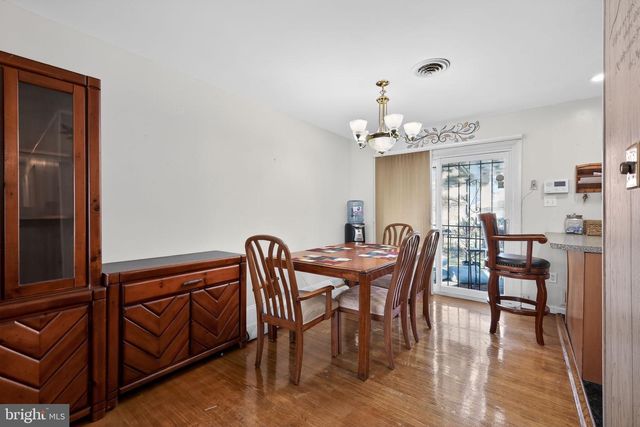 120 W MILL AVE, Capitol Heights, MD 20743