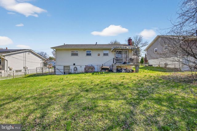 120 W MILL AVE, Capitol Heights, MD 20743