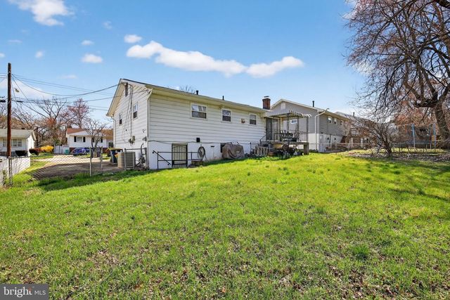 120 W MILL AVE, Capitol Heights, MD 20743