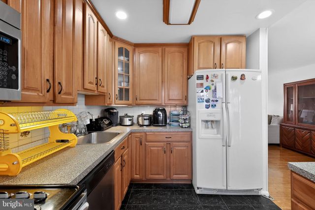 120 W MILL AVE, Capitol Heights, MD 20743