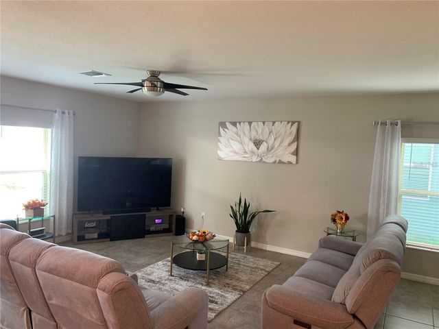 10460 CARLOWAY HILLS DRIVE, Wimauma, FL 33598