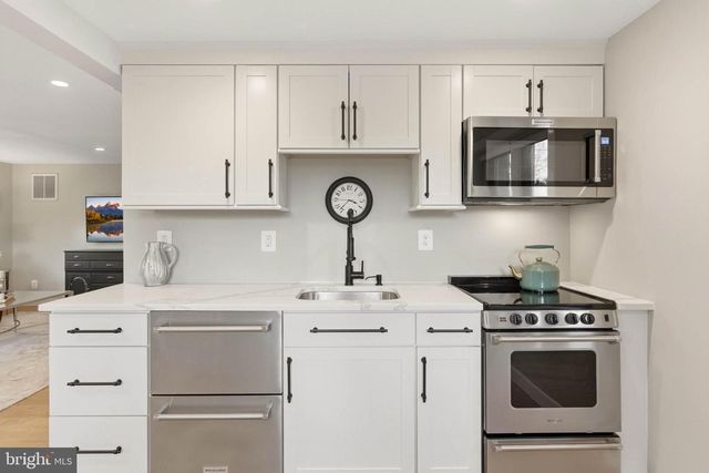 200 ASHLAND RD, Cockeysville, MD 21030