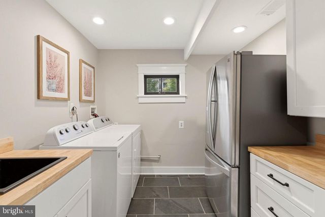 200 ASHLAND RD, Cockeysville, MD 21030