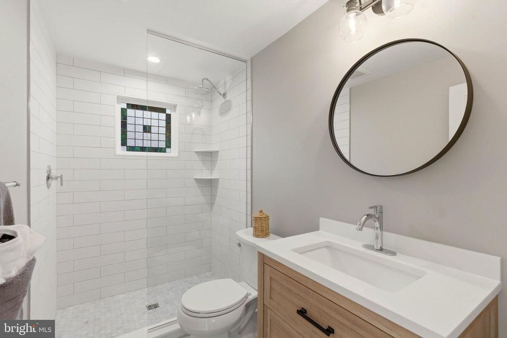 Image 53 of property listing at 200 ASHLAND RD, Cockeysville, MD 21030