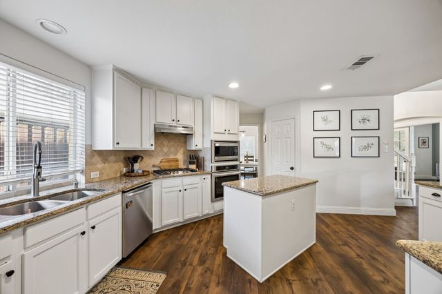 8801 Beartooth Drive, Frisco, TX 75036