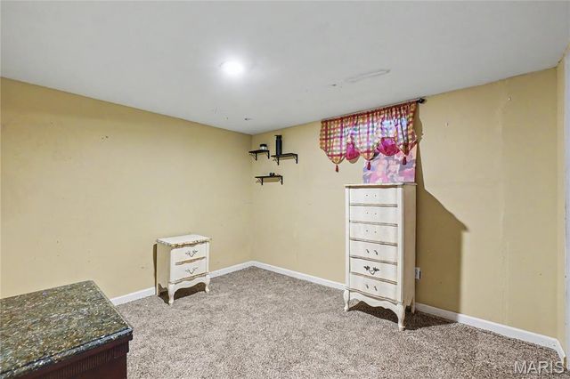 101 Sunset Drive, Hazelwood, MO 63042