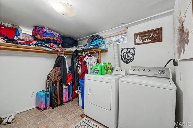 101 Sunset Drive, Hazelwood, MO 63042