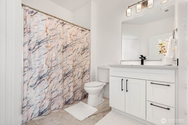 17505 38th Ave Ct E, Tacoma, WA 98446