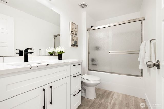 17505 38th Ave Ct E, Tacoma, WA 98446