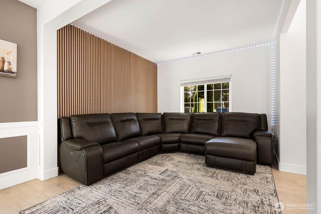 17505 38th Ave Ct E, Tacoma, WA 98446