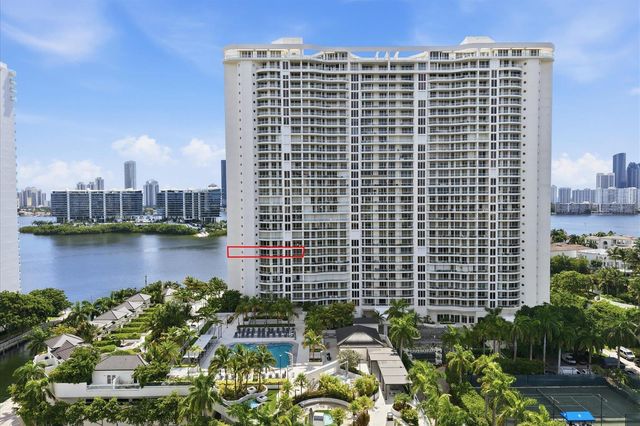 7000 W Island Boulevard 907, Aventura, FL 33160