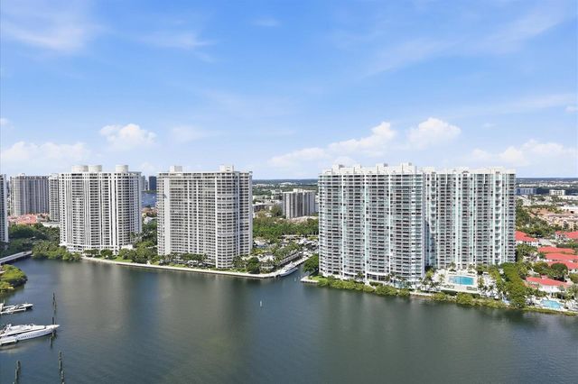 7000 W Island Boulevard 907, Aventura, FL 33160