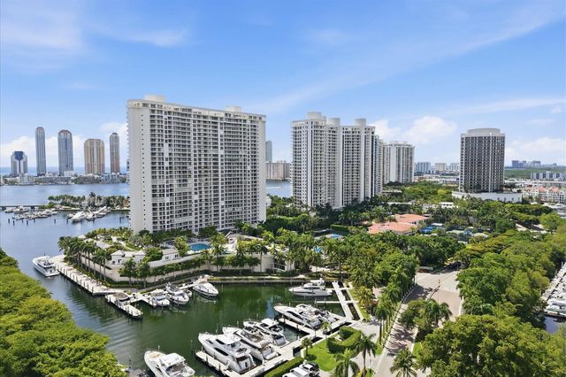7000 W Island Boulevard 907, Aventura, FL 33160