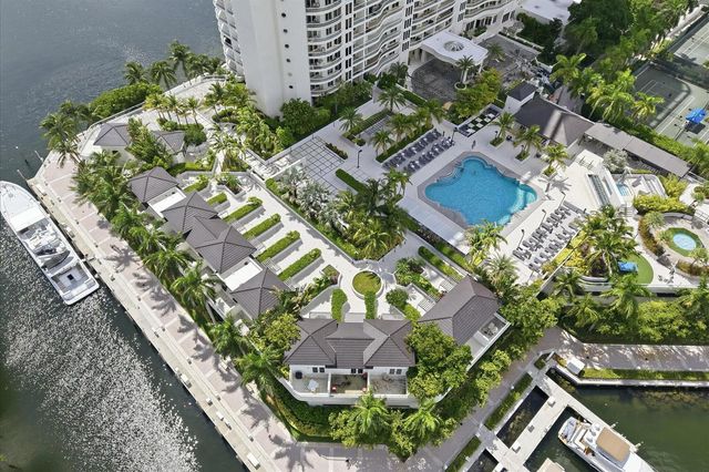 7000 W Island Boulevard 907, Aventura, FL 33160