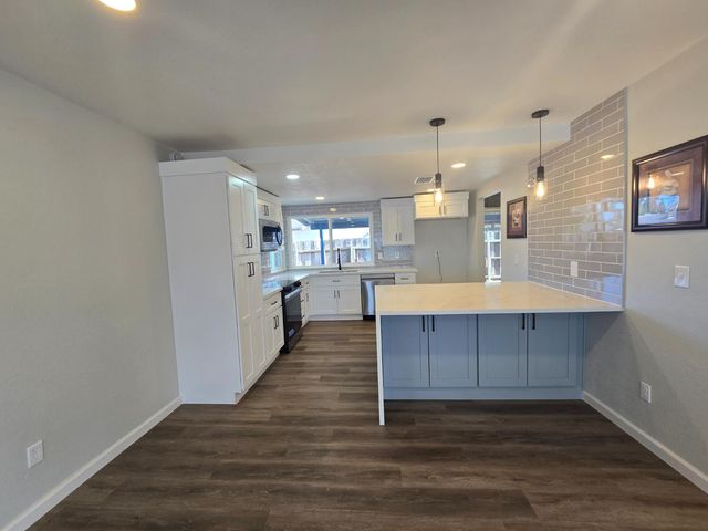 1500 Kirkland Ct, Modesto, CA 95356
