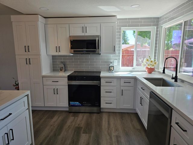 1500 Kirkland Ct, Modesto, CA 95356