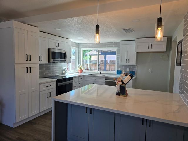 1500 Kirkland Ct, Modesto, CA 95356
