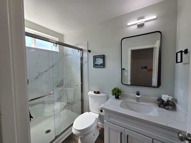 1500 Kirkland Ct, Modesto, CA 95356