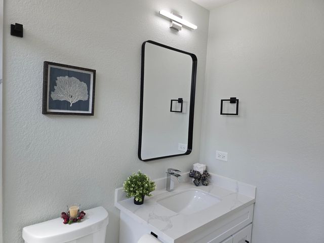1500 Kirkland Ct, Modesto, CA 95356