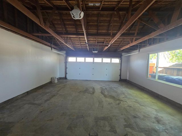 1500 Kirkland Ct, Modesto, CA 95356
