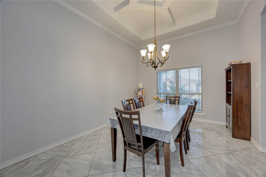 7513 S Lake Dr, Corpus Christi, TX 78414 — photo 5