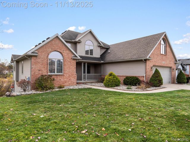8249 Old Harbor, Grand Blanc, MI 48439