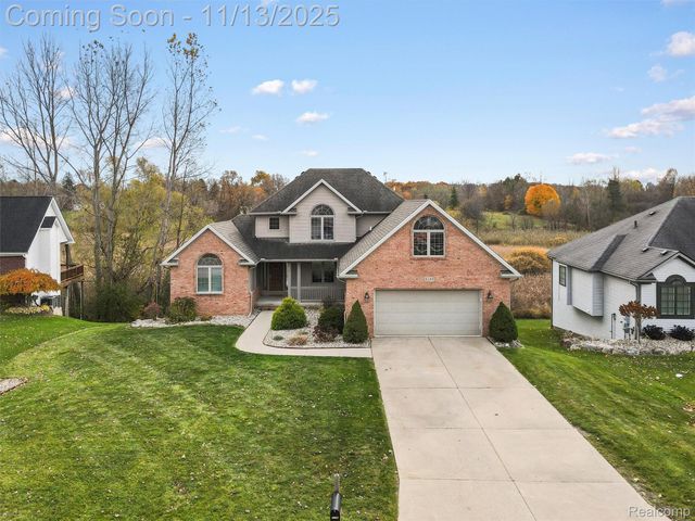 8249 Old Harbor, Grand Blanc, MI 48439