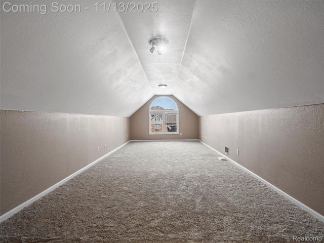 8249 Old Harbor, Grand Blanc, MI 48439