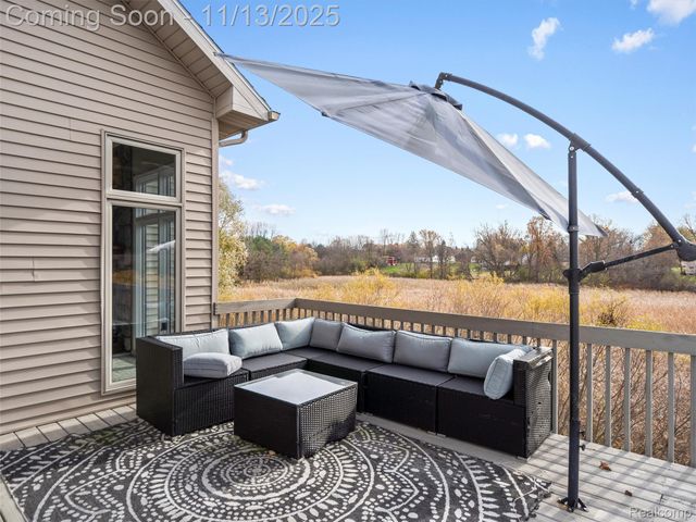 8249 Old Harbor, Grand Blanc, MI 48439